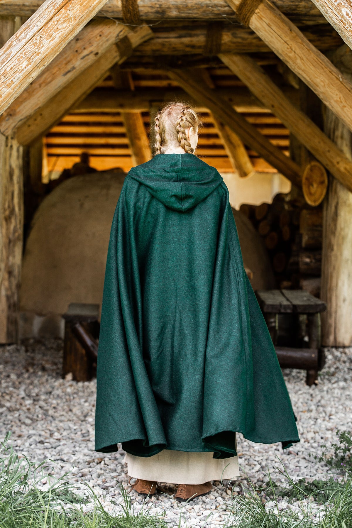 Medieval cloak Karen green, wool mix