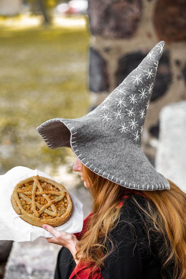 Witch hat with stars, grey, wool felt