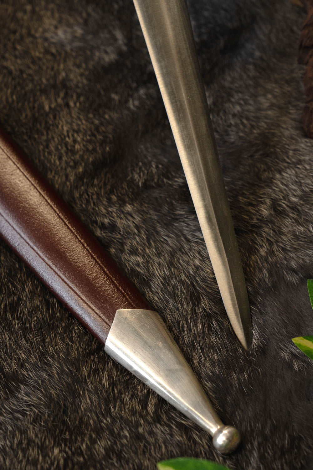 Templar dagger, semi-sharp