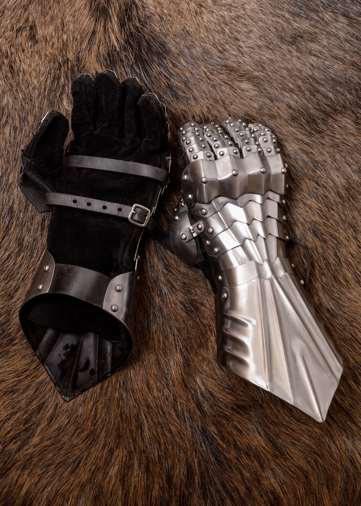 Late Gothic gauntlets, 1.2 mm