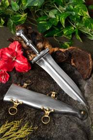 Pugio, type 2, semi-sharp