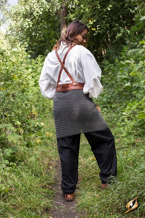 Chainmail skirt gousset with straps, butted rings, 9 mm
