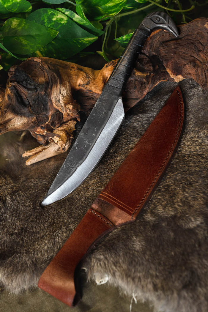 Celtic knife with bird motif, semi-sharp