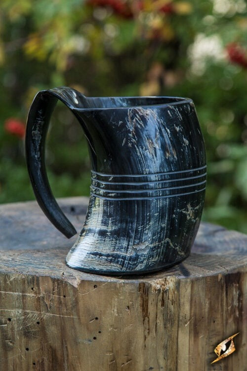 Copa de cuerno Shetland, oscura, 500–650 ml