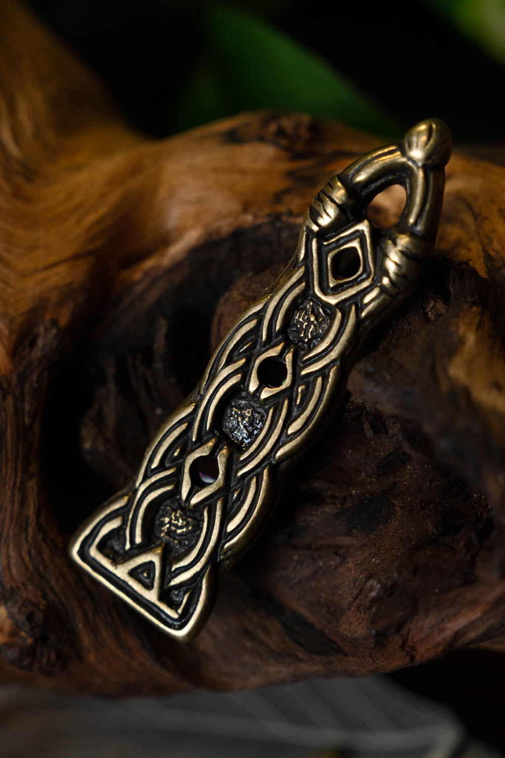 Birka belt end Borre style