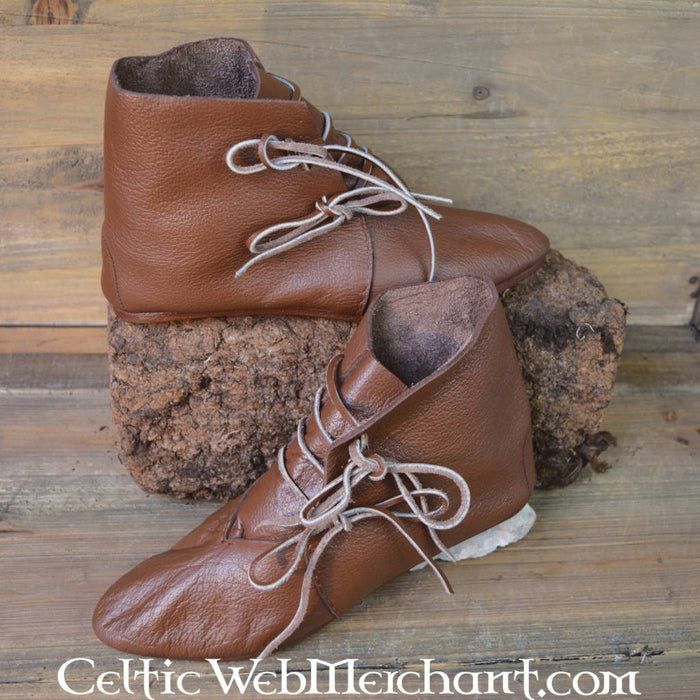 Ankle boots, 1300–1600, brown