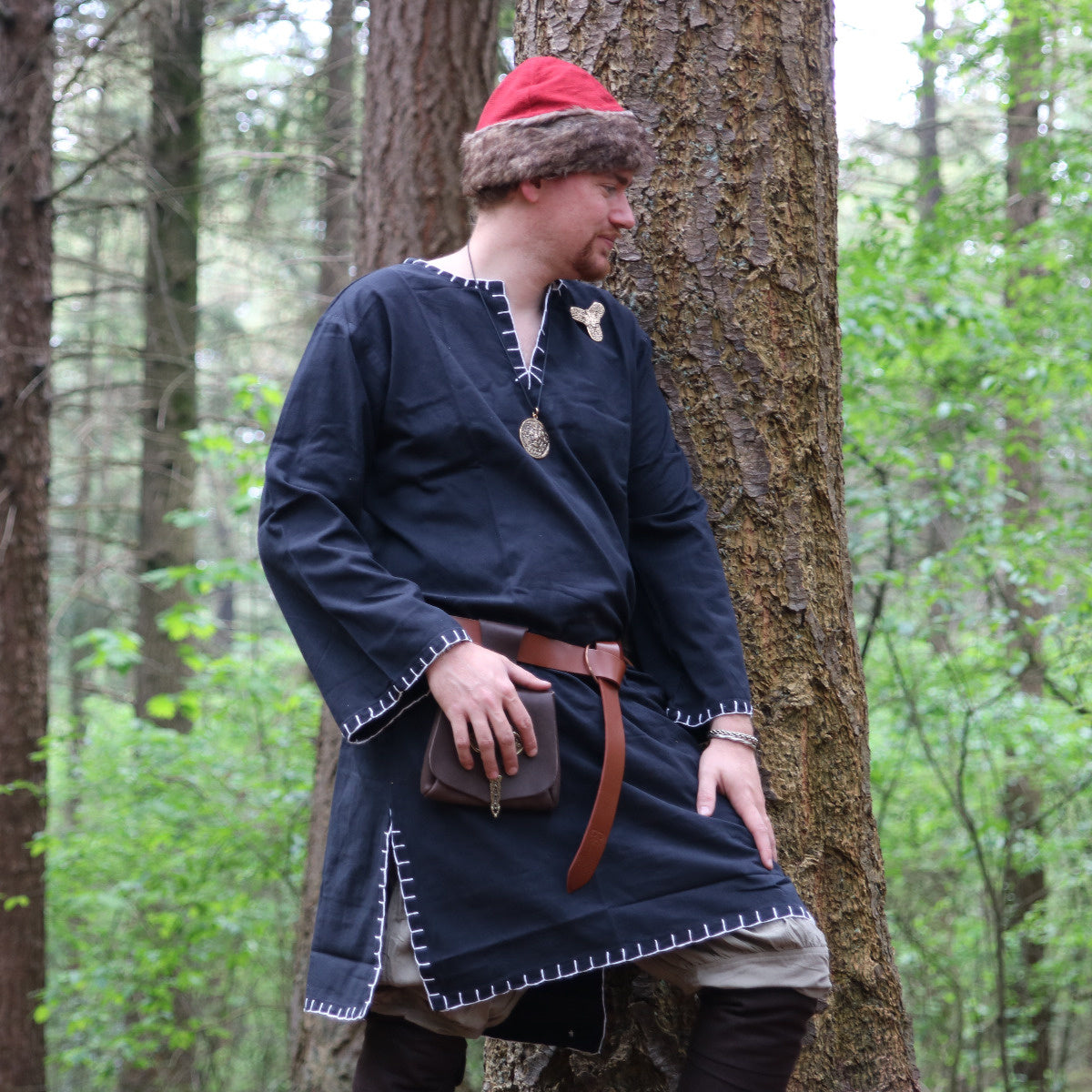 Germanic Thorsberg tunic with authentic zoom, black