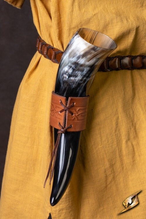 Leather drinking horn holder Edda, brown