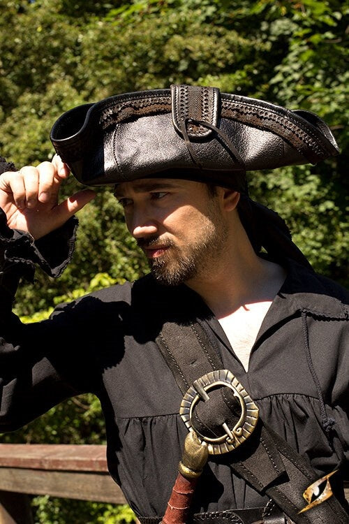 Tricorn Blackbeard, black