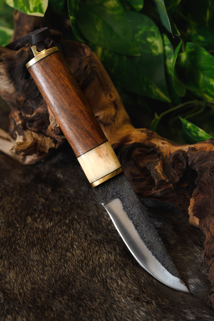 Viking knife 9th-10th century, Gotland type, semi sharp