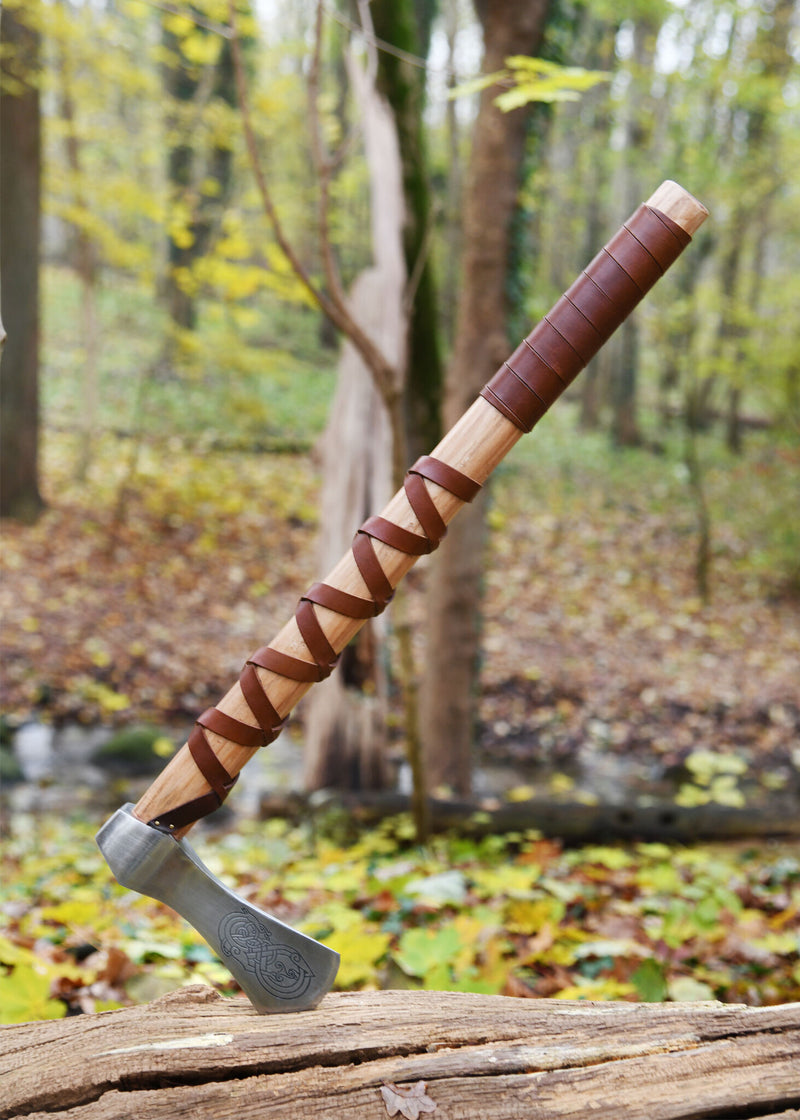 Ascia vichinga, tipo A, incisa, semi-affilata