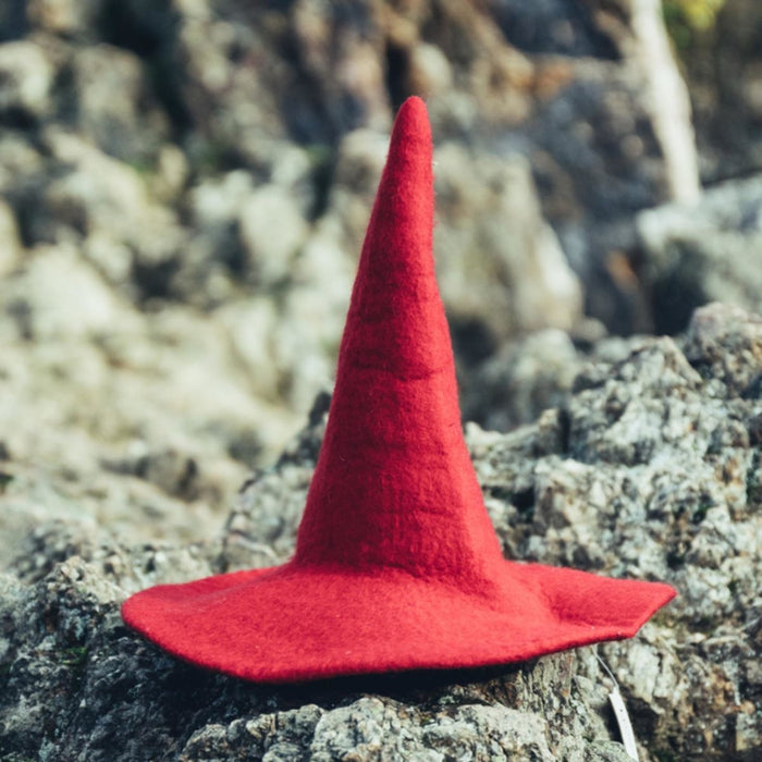 Kids witch hat, red, wool felt