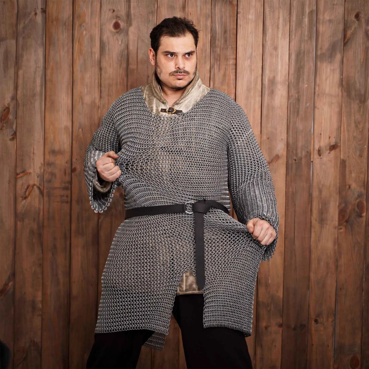 Hauberk with split, aluminium & rubber 10 mm
