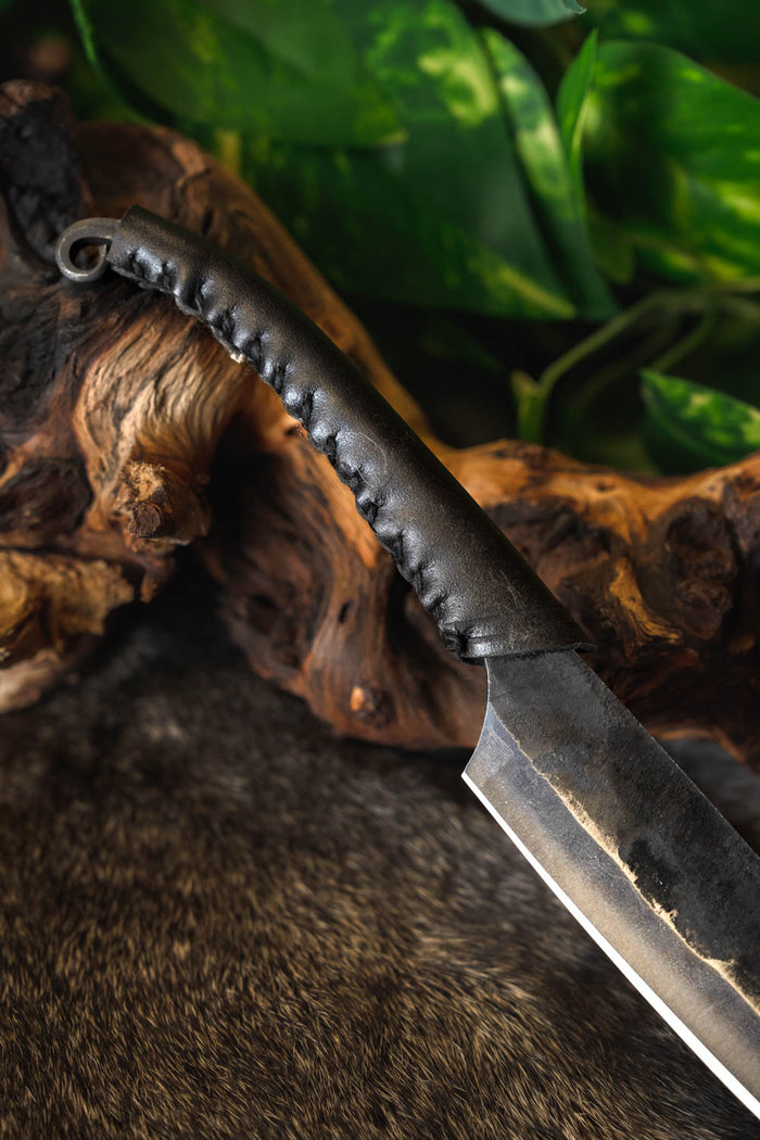 Celtic La Tène knife L, semi-sharp