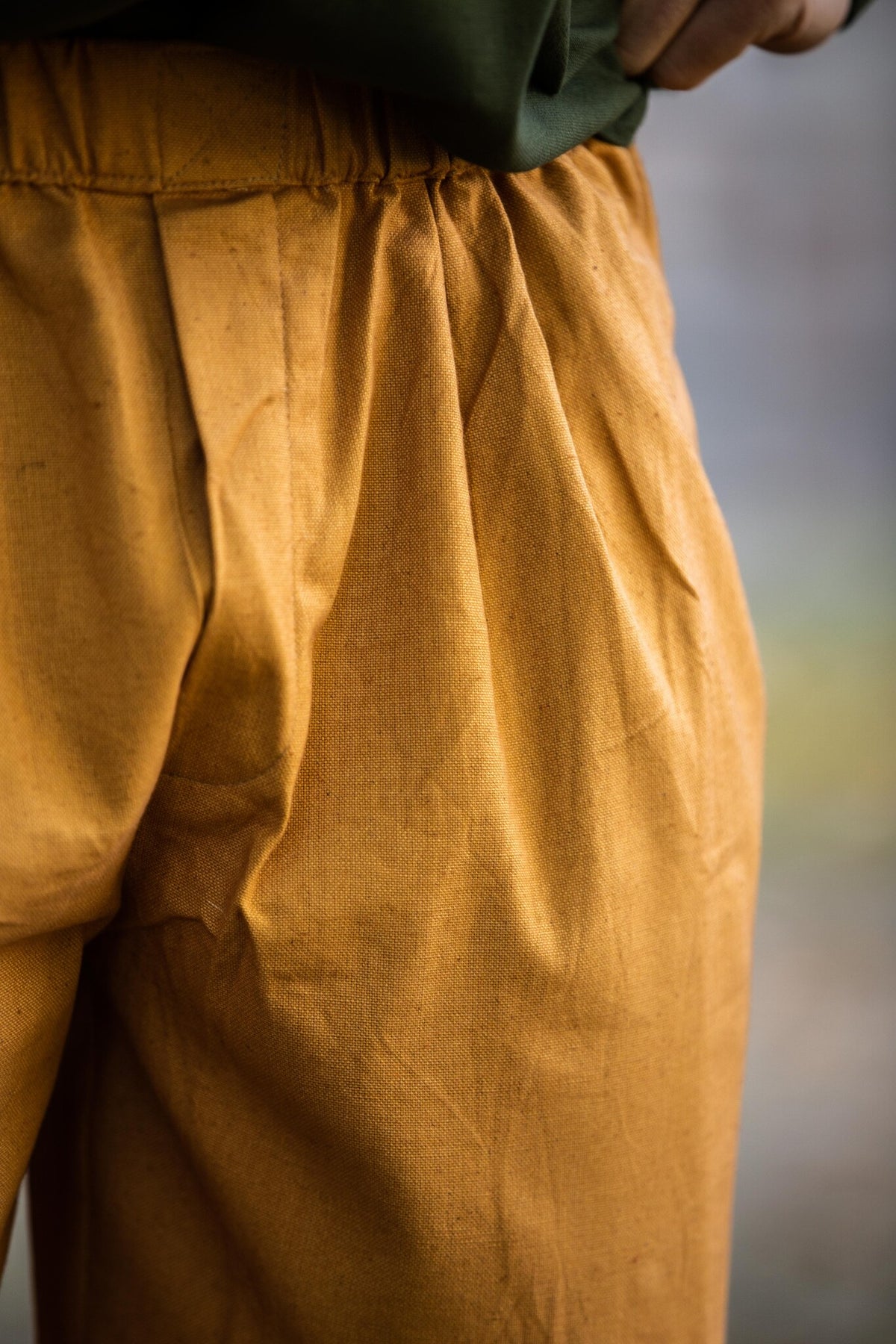 Venetians Charles, Renaissance three-quarter trousers, honey brown