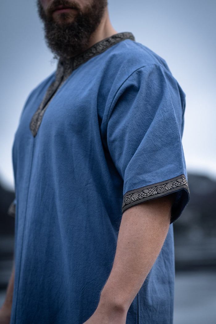 Celtic tunic, short sleeves, light blue