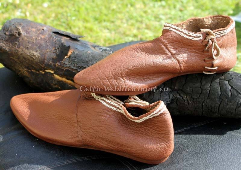 Norman shoes, 1150-1350, brown