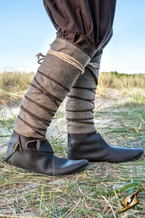 Viking winingas herringbone motif, charcoal grey, wool mix