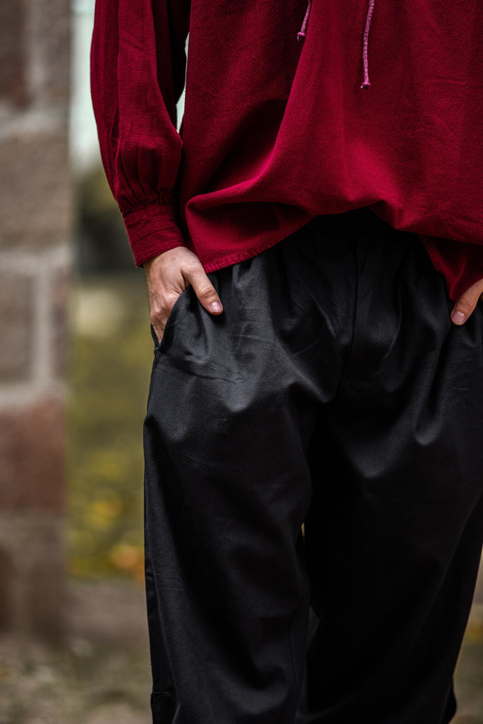 Venetians Charles, Renaissance three-quarter trousers, black