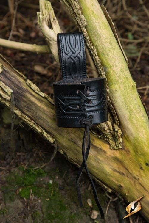 Leather drinking horn holder Edda, black
