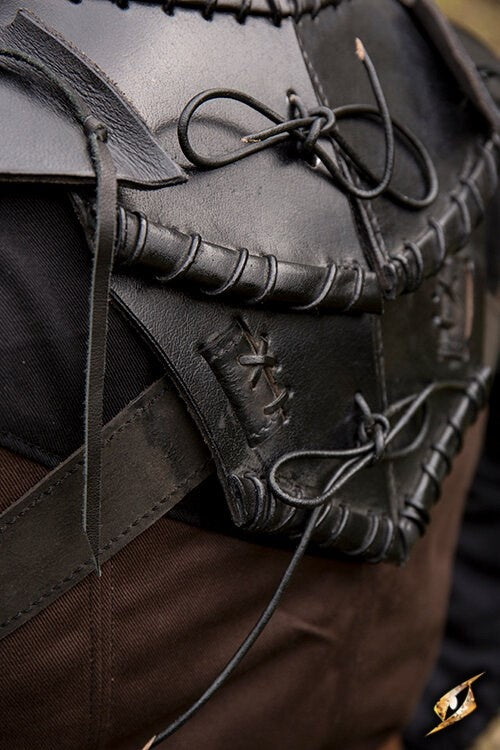 Dark Elf gorget