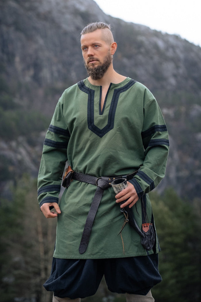 Frankish tunic Clovis, green