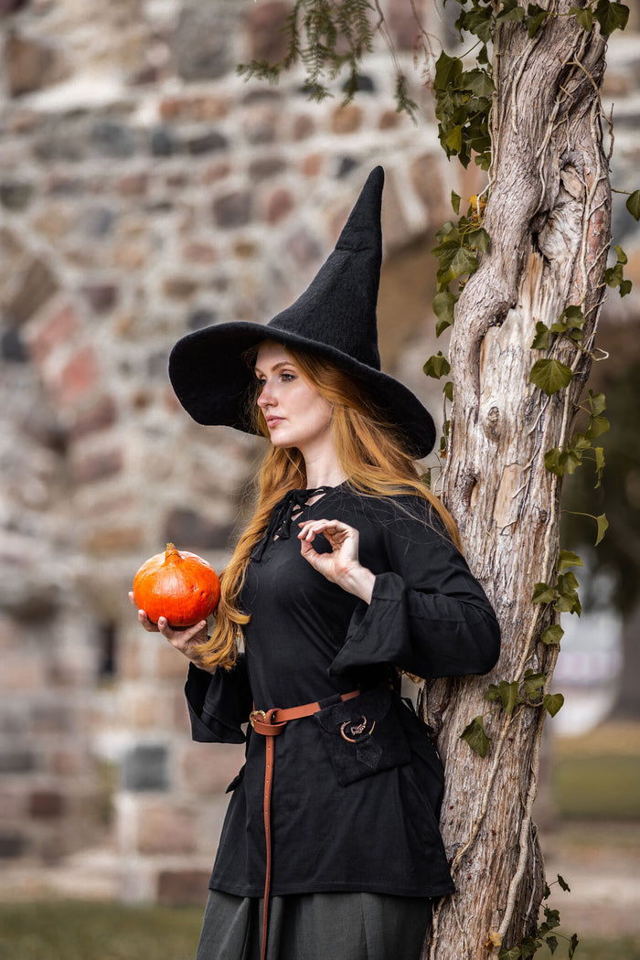 Witches hat, black, wool felt