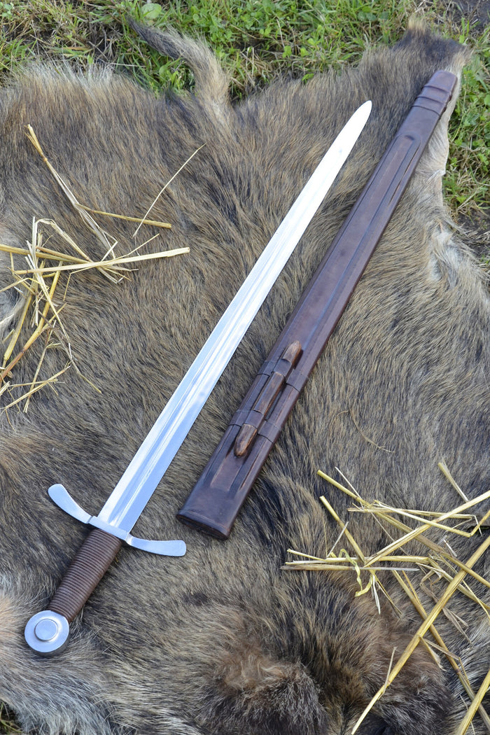 Medieval crusader sword, blunt (battle-ready)
