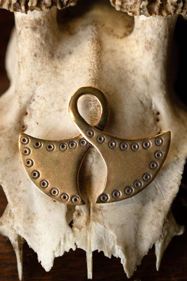 Bronze Age amulet Manu and Yemu, bronze