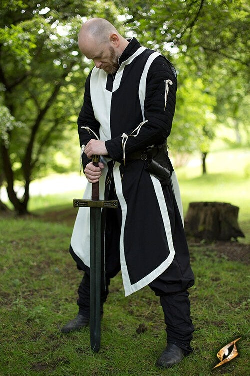 Tabard Geoffrey, black-white