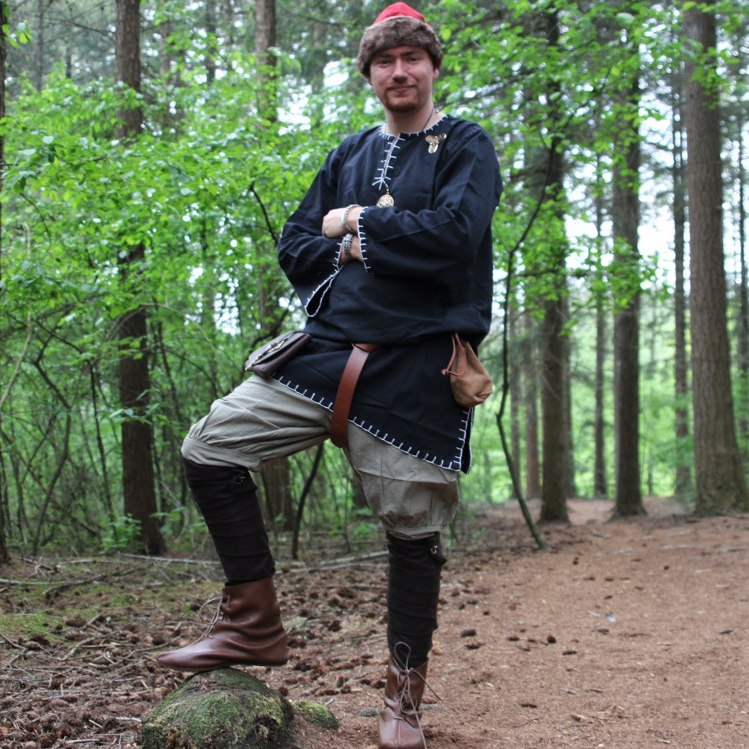 Germanic Thorsberg tunic with authentic zoom, black