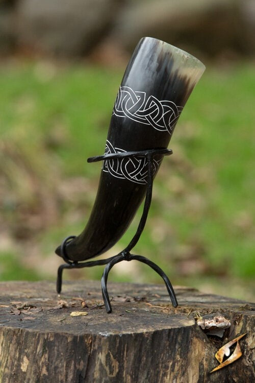 Drinking horn Tara, dark, 500–650 ml