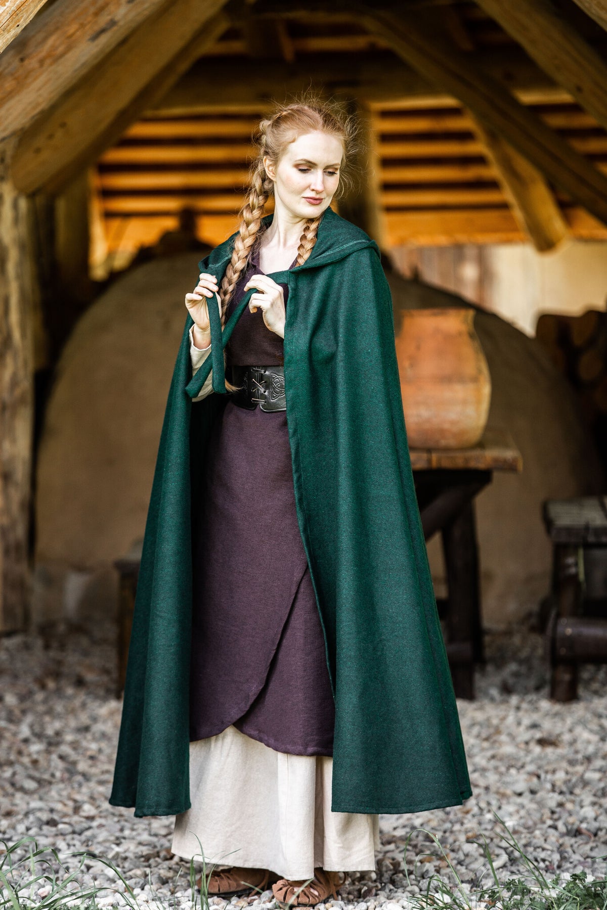 Medieval cloak Karen green, wool mix