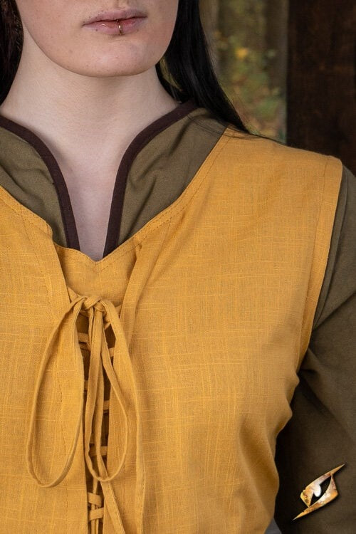 Kirtle Adelina, yellow