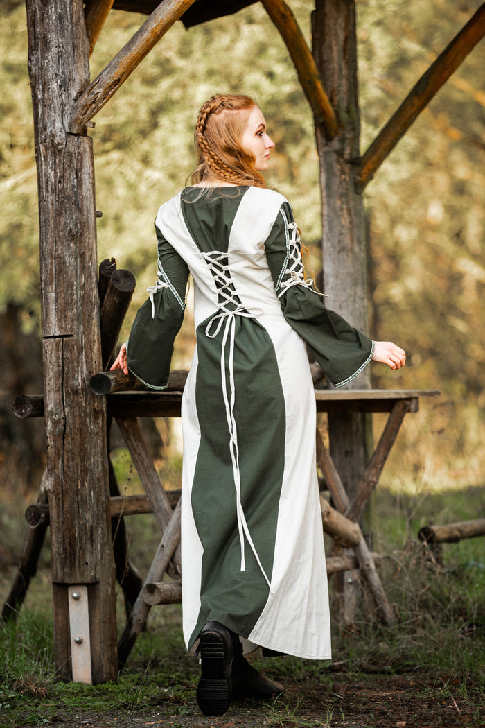 Medieval dress Serena, green