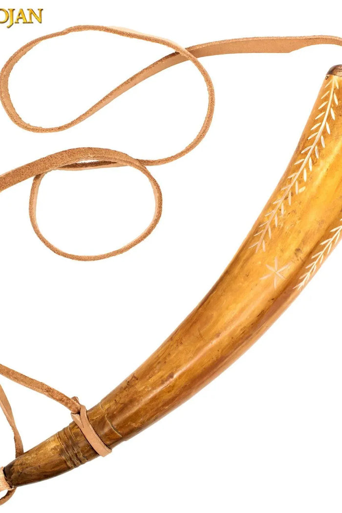 Decorated powder horn