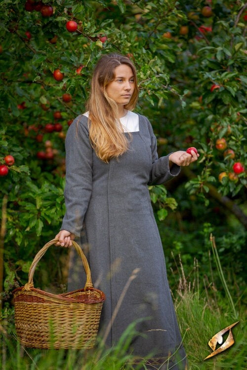 Medieval dress Estrid with herringbone pattern, nature grey