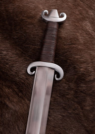 Viking sword Petersen type G, semi-sharp