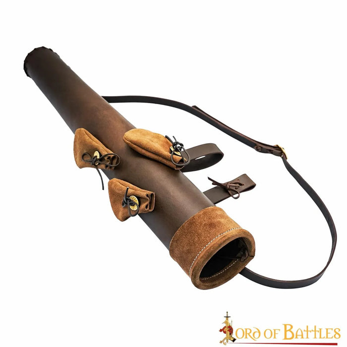 Quiver with pouches