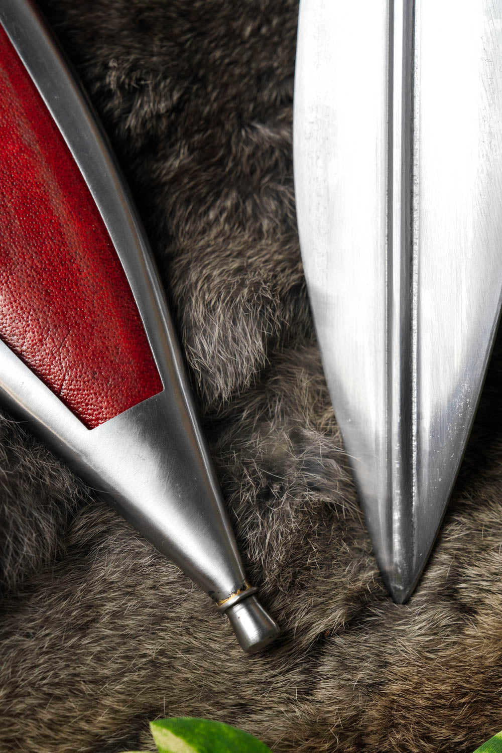 Pugio Quintanis, semi-sharp