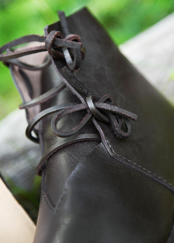 Ankle boots, 15th century, brown