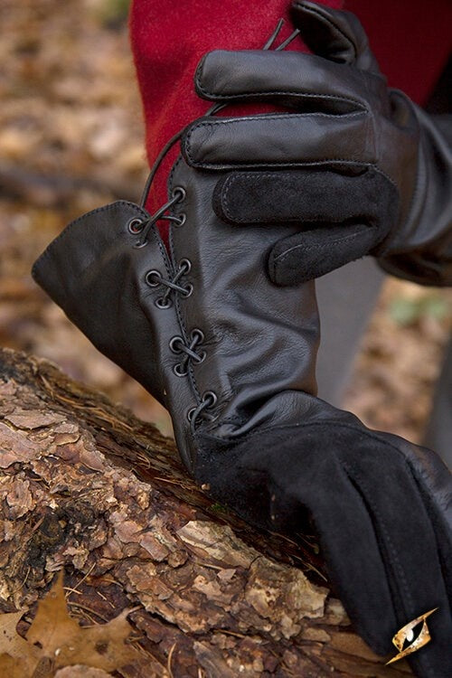 Leather medieval gloves, black