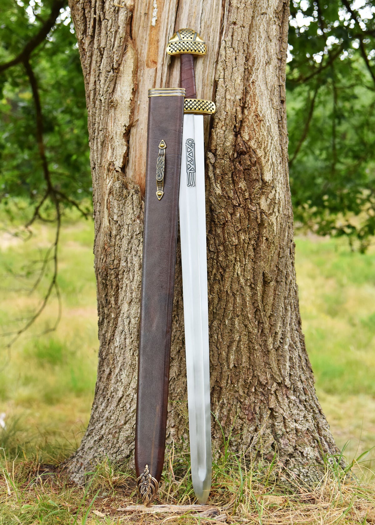 Viking sword Gnezdovo, Petersen E2, semi-sharp