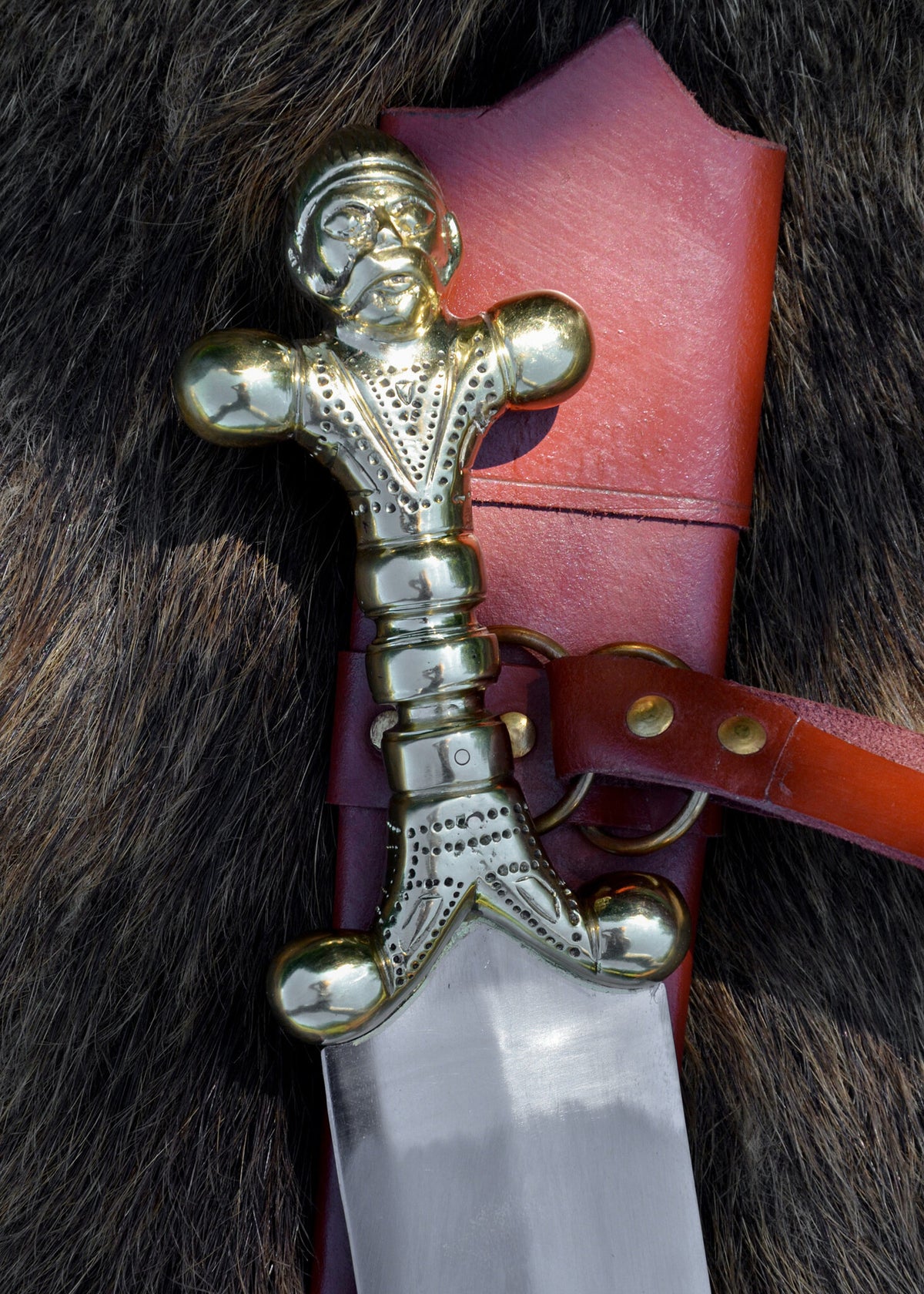 Celtic anthropomorphic sword, semi-sharp