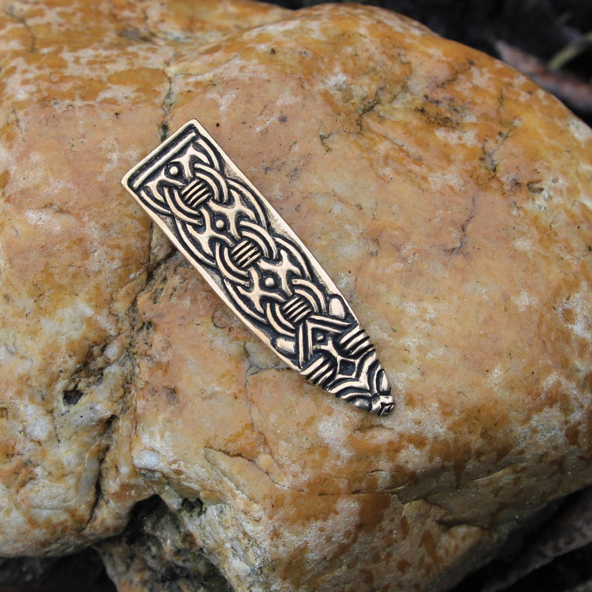 Viking belt end Borre