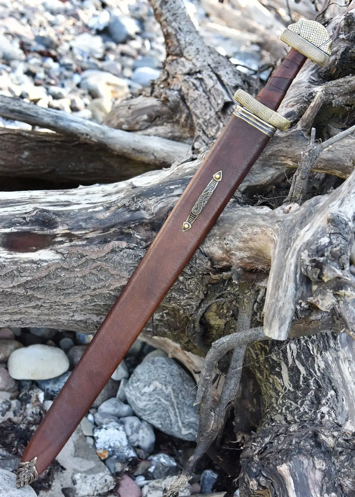Rusvik Viking sword Petersen E1 Gnezdovo, semi-sharp