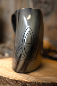 Horn mug with triquitra, 500-650 ml