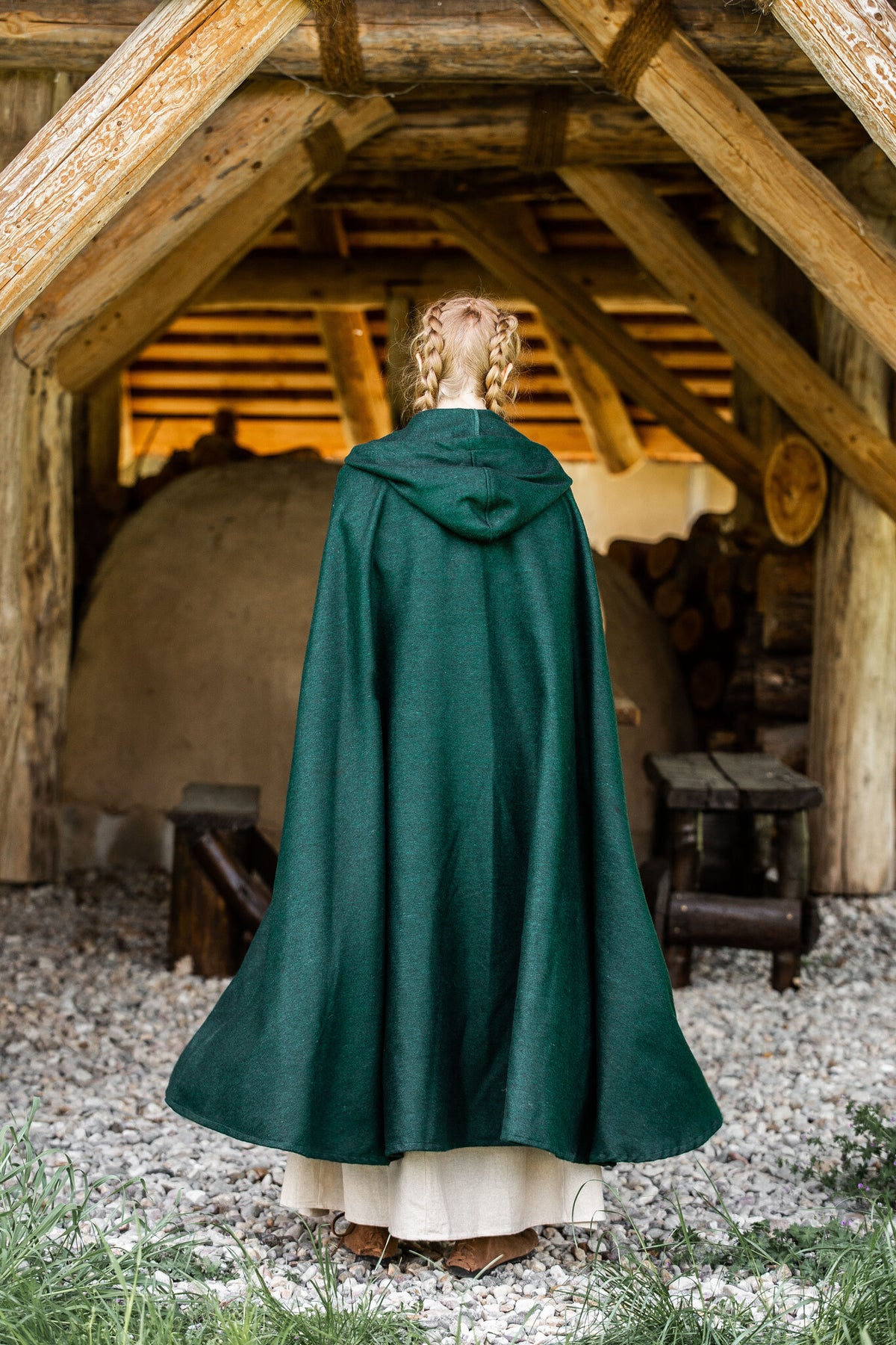 Medieval cloak Karen green, wool mix