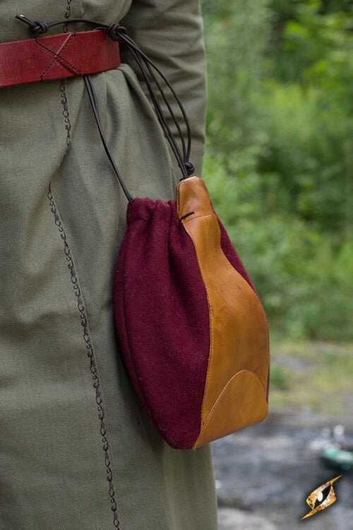 Wool-leather pouch, red-brown
