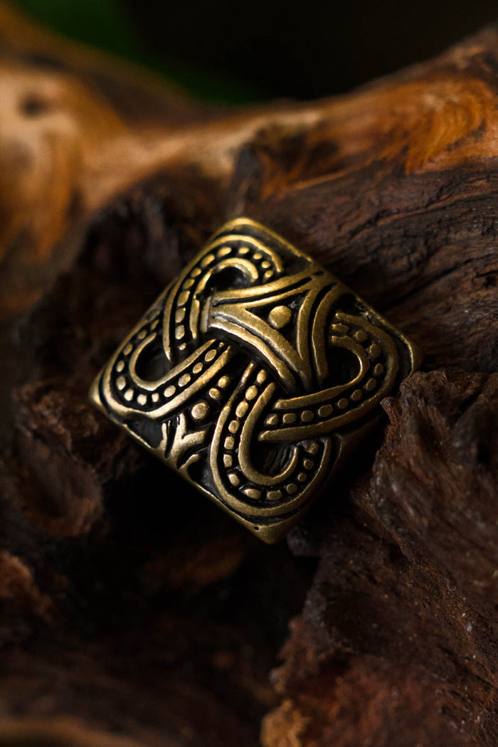 Viking belt fitting knot Borre style, brass
